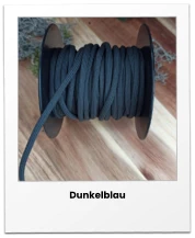 Dunkelblau