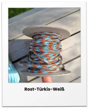 Rost-Türkis-Weiß